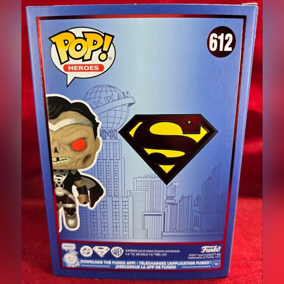 Through the Ages Superman Blackest Night Funko #612 (Nib) With Pop Protector - Picture 7 of 7